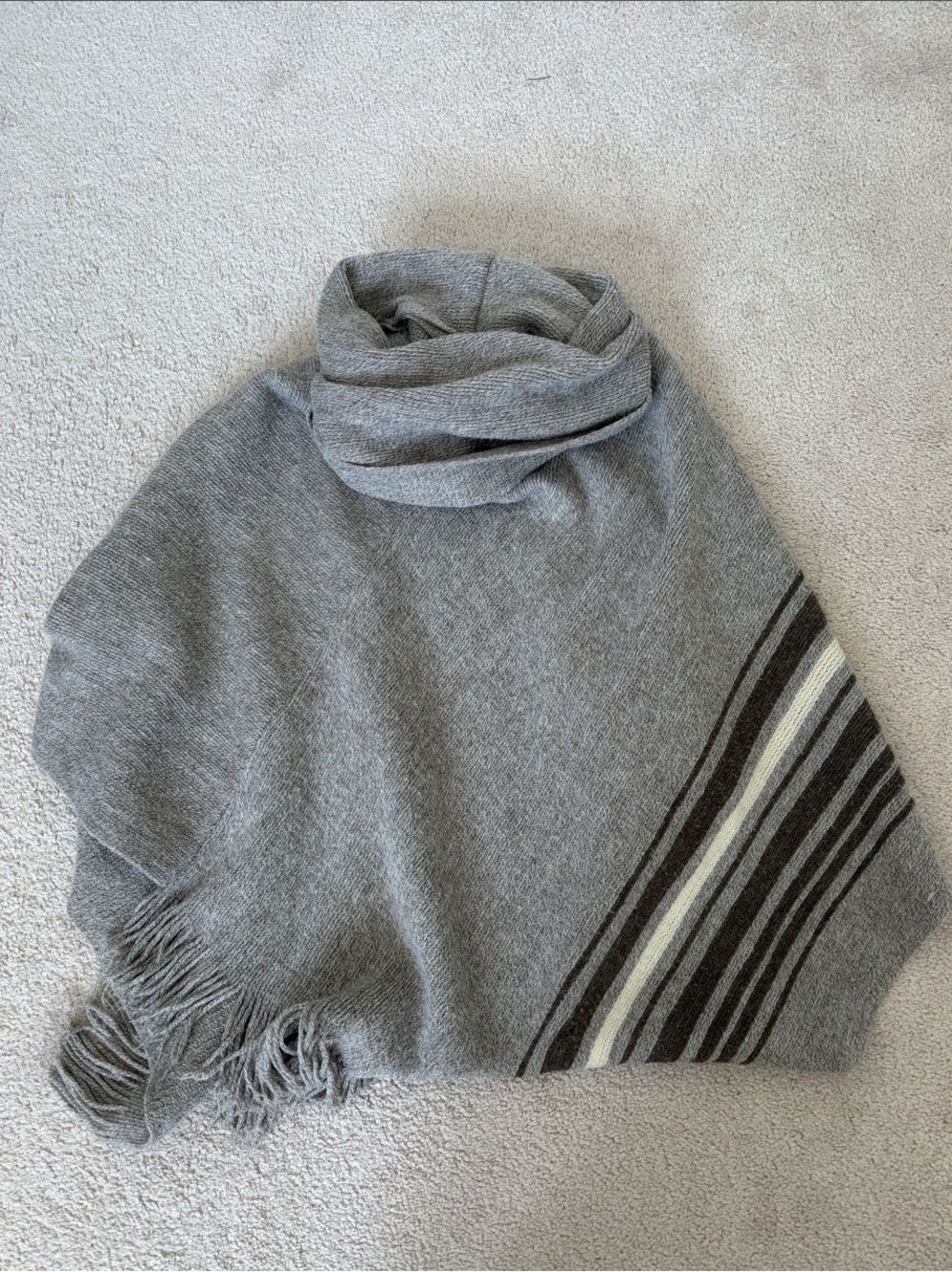 Roots W Knit Poncho
